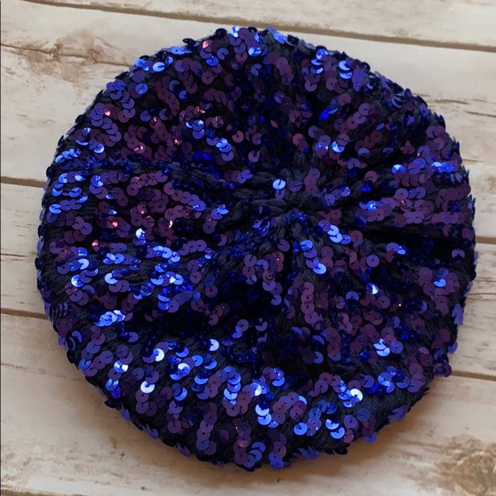 Forever 21 blue sequin beret